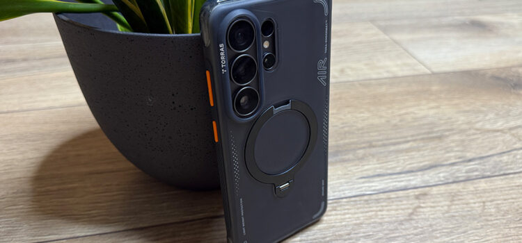 Torras Ostand Q3 Air Case Review – Maximum Protection with a Built-In Stand