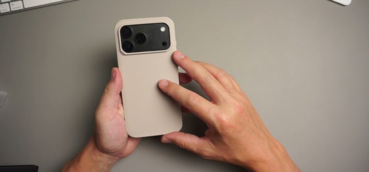 RhinoShield SolidX iPhone 18 Pro Review – With or Without MagSafe?